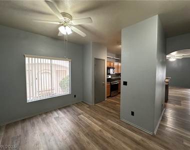 2562 Land Rush Drive - Photo Thumbnail 13