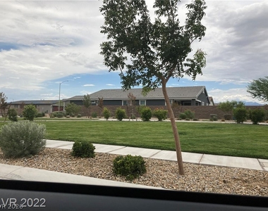 7914 Pearly Court - Photo Thumbnail 1