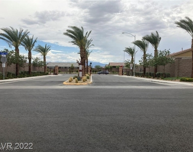 7914 Pearly Court - Photo Thumbnail 3