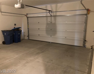 7914 Pearly Court - Photo Thumbnail 30