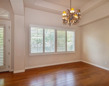 2215 Scarlet Rose Drive - Photo Thumbnail 12