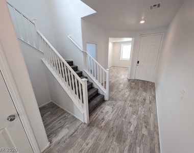 10282 Massachusetts Lane - Photo Thumbnail 5