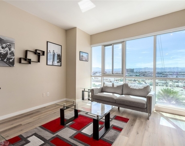 4575 Dean Martin Drive - Photo Thumbnail 6