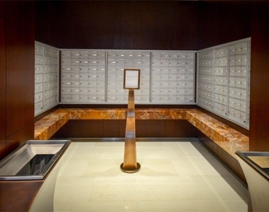 4575 Dean Martin Drive - Photo Thumbnail 29