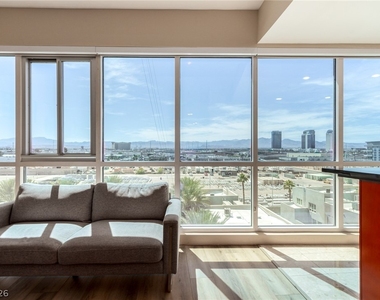 4575 Dean Martin Drive - Photo Thumbnail 13