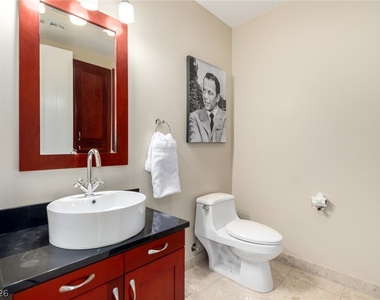 4575 Dean Martin Drive - Photo Thumbnail 14