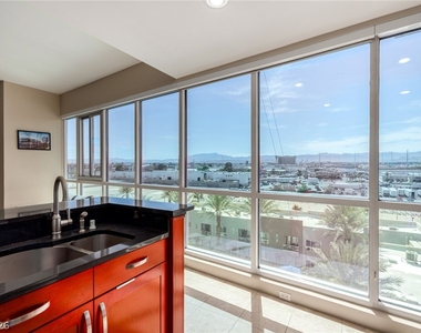 4575 Dean Martin Drive - Photo Thumbnail 12