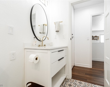 2117 Plaza Del Padre - Photo Thumbnail 52