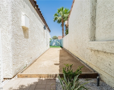 2117 Plaza Del Padre - Photo Thumbnail 11