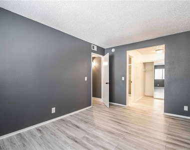 3151 Soaring Gulls Drive - Photo Thumbnail 11