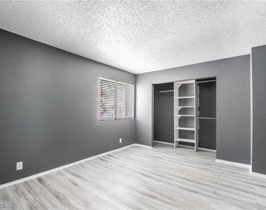 3151 Soaring Gulls Drive - Photo Thumbnail 14