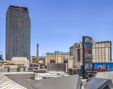 3726 Las Vegas Boulevard - Photo Thumbnail 20