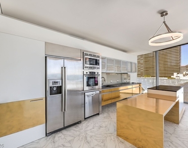 3726 Las Vegas Boulevard - Photo Thumbnail 11