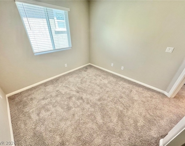 7020 Colonial Ranch Street - Photo Thumbnail 17