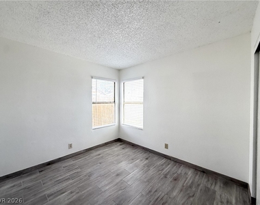 5625 Ballinger Drive - Photo Thumbnail 13