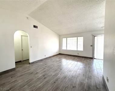 5625 Ballinger Drive - Photo Thumbnail 3