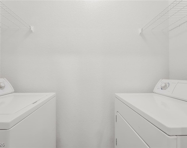 9975 Peace Way - Photo Thumbnail 15