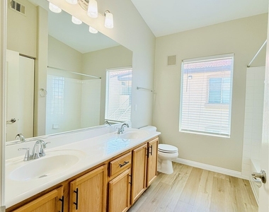 3504 Desert Cliff Street - Photo Thumbnail 28