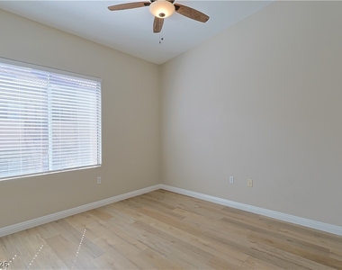 3504 Desert Cliff Street - Photo Thumbnail 16