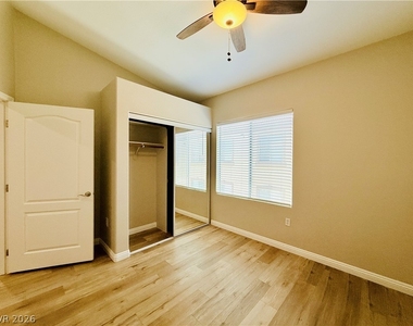 3504 Desert Cliff Street - Photo Thumbnail 25