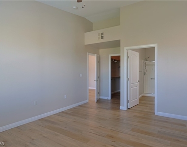 3504 Desert Cliff Street - Photo Thumbnail 13