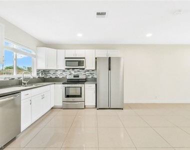 4301 Nolan Lane - Photo Thumbnail 6