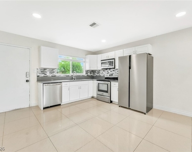 4301 Nolan Lane - Photo Thumbnail 7
