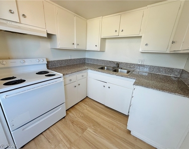 537 Kolson Circle - Photo Thumbnail 3