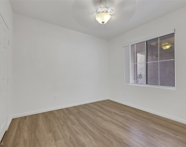 7103 S Durango Drive - Photo Thumbnail 12