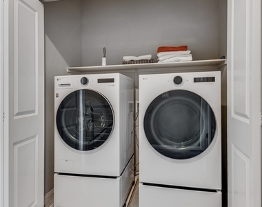 11552 Fleet Wing Avenue - Photo Thumbnail 15