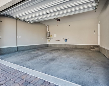 11552 Fleet Wing Avenue - Photo Thumbnail 16
