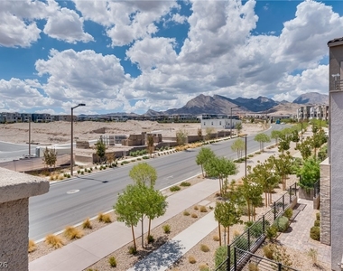 11552 Fleet Wing Avenue - Photo Thumbnail 17
