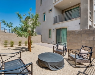 11552 Fleet Wing Avenue - Photo Thumbnail 13