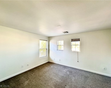 11588 Vesuvio Court - Photo Thumbnail 22