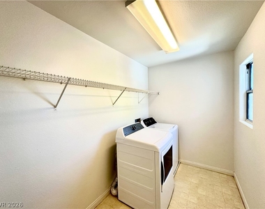 11588 Vesuvio Court - Photo Thumbnail 23