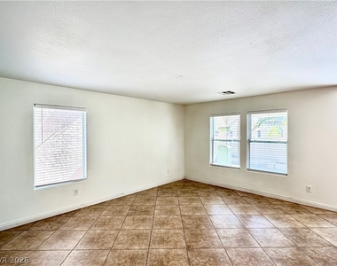 11588 Vesuvio Court - Photo Thumbnail 6