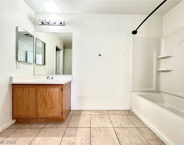 11588 Vesuvio Court - Photo Thumbnail 17
