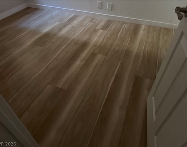 530 Elm Drive - Photo Thumbnail 6