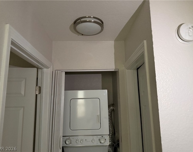 530 Elm Drive - Photo Thumbnail 8