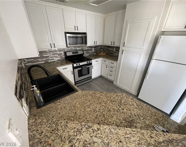 1521 Linnbaker Lane - Photo Thumbnail 5