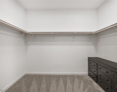6118 Garden Oasis Street - Photo Thumbnail 20