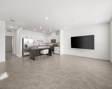 6118 Garden Oasis Street - Photo Thumbnail 16