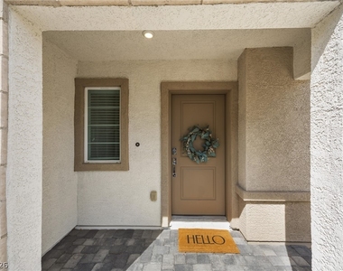 6118 Garden Oasis Street - Photo Thumbnail 3