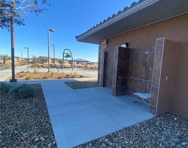 916 Riggs Flats Avenue - Photo Thumbnail 42