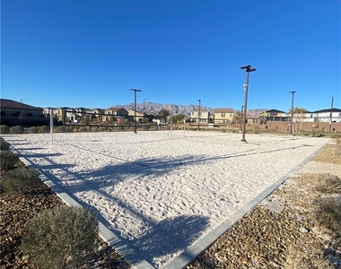 916 Riggs Flats Avenue - Photo Thumbnail 41