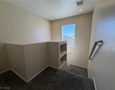 10381 Coyote Cub Avenue - Photo Thumbnail 9