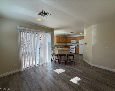 10381 Coyote Cub Avenue - Photo Thumbnail 7