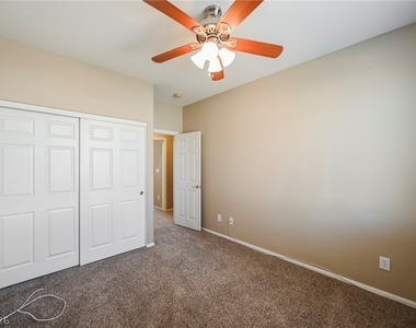 11764 Via Esperanza Avenue - Photo Thumbnail 10