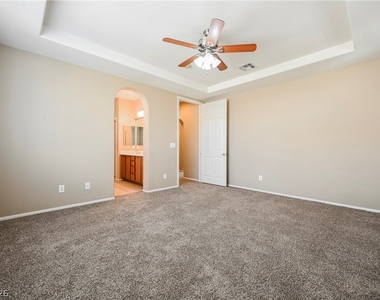 11764 Via Esperanza Avenue - Photo Thumbnail 8