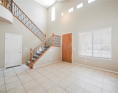 11764 Via Esperanza Avenue - Photo Thumbnail 18